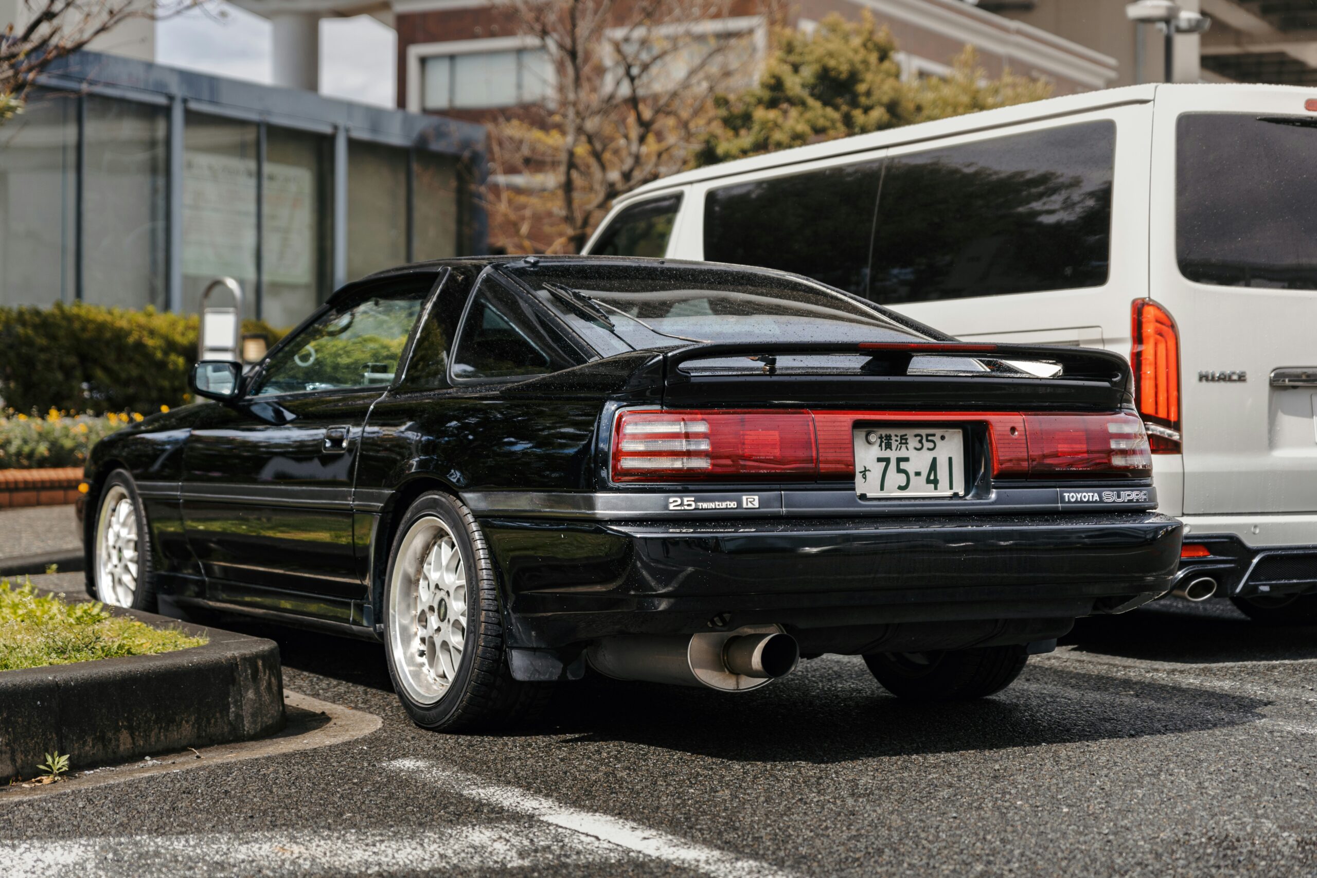 日本スポーツカーの未来:電動化時代にJDMは生き残れるのか?